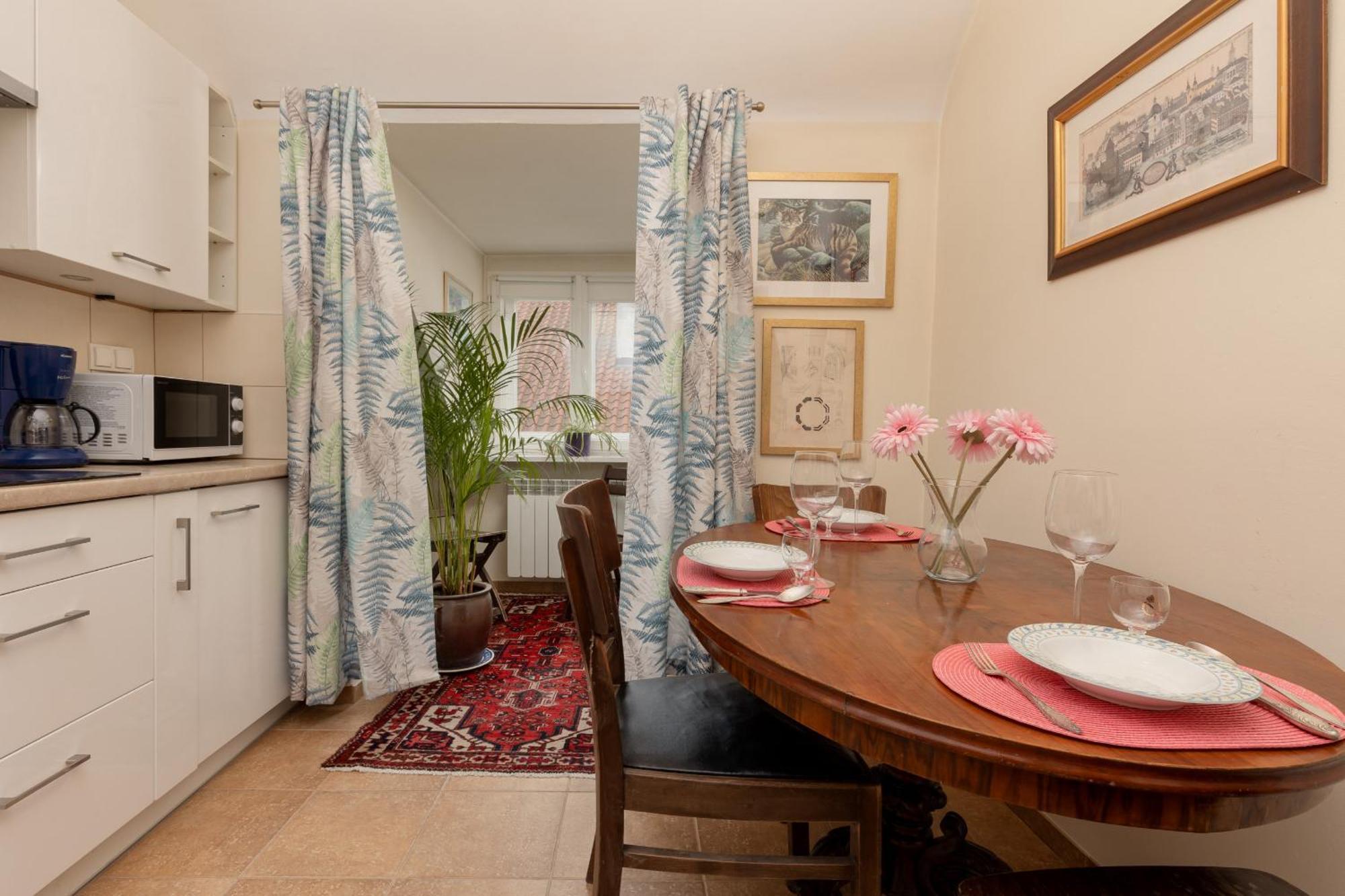 Atmospheric Apartment Next To Warsaw Old Town Square By Noclegi Renters Esterno foto