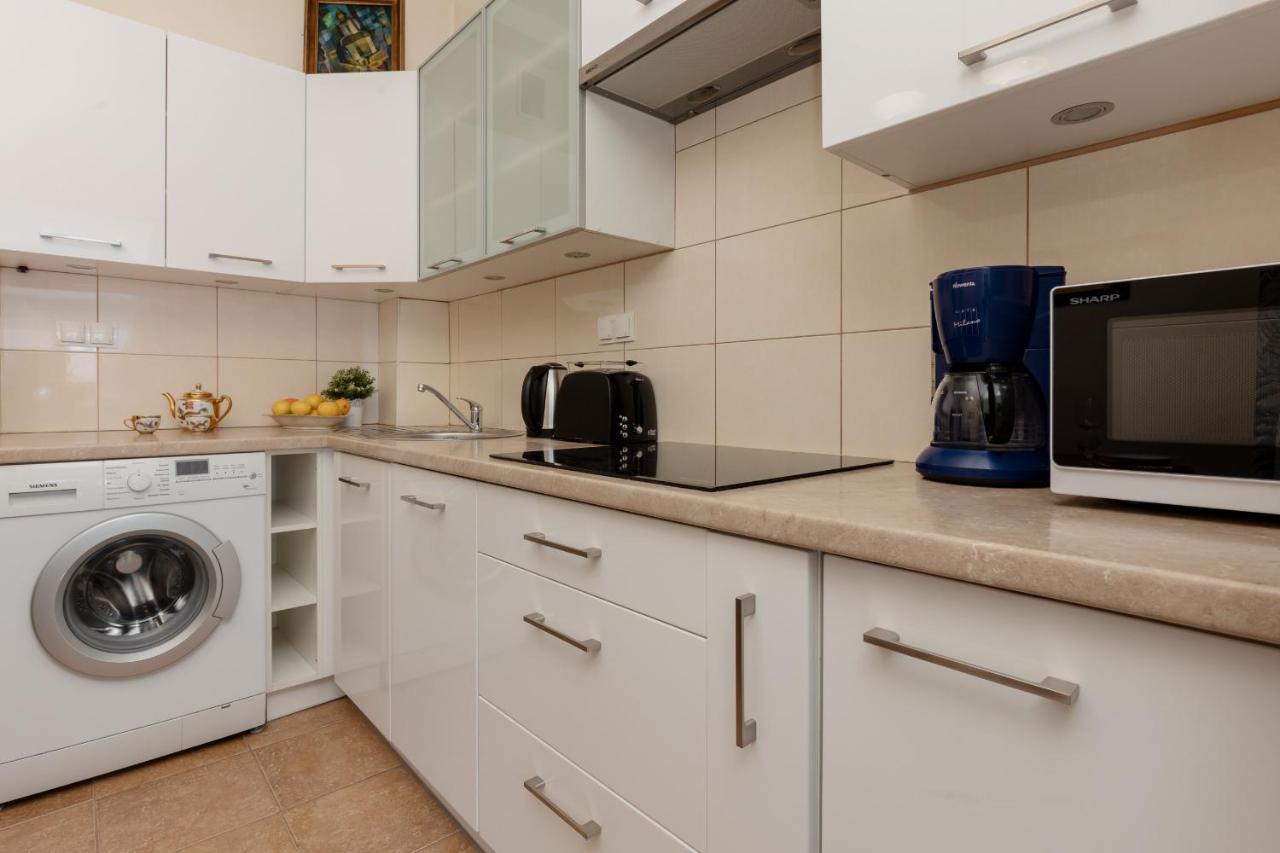 Atmospheric Apartment Next To Warsaw Old Town Square By Noclegi Renters Esterno foto